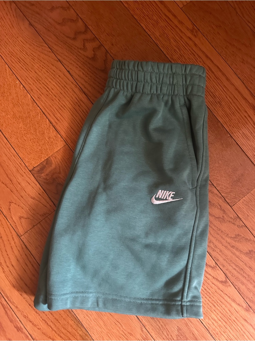 Nike Kids Green Athletic Shorts. L